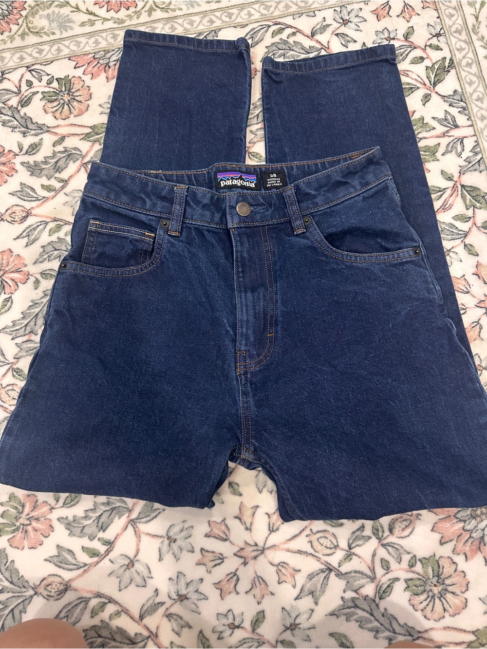 Patagonia Organic Cotton Stretch Denim Jeans Dark Wash Blue - Women's 28